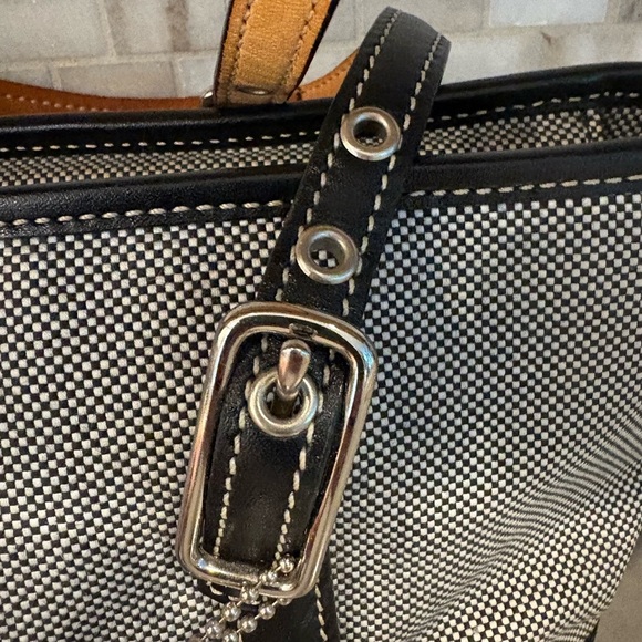 Vintage Coach Hampton Collection Mini Canvas Leather Handbag - Picture 9 of 11